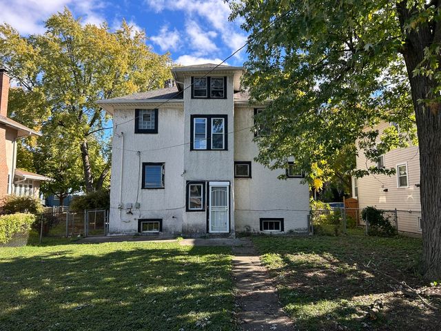 837 S Humphrey Avenue, Oak Park, IL 60304