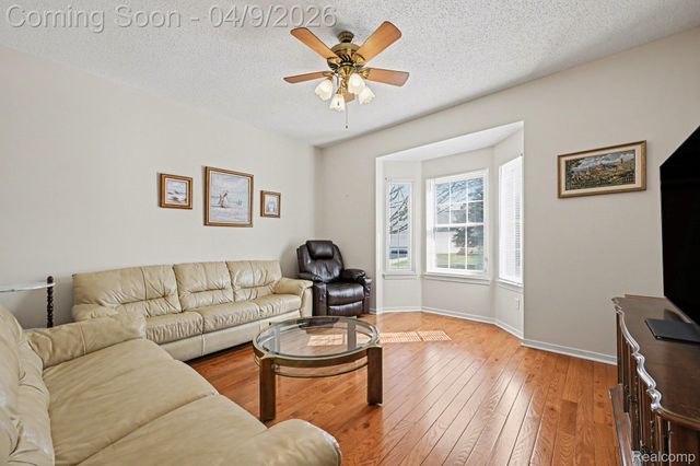 30949 Tanglewood Drive, Novi, MI 48377