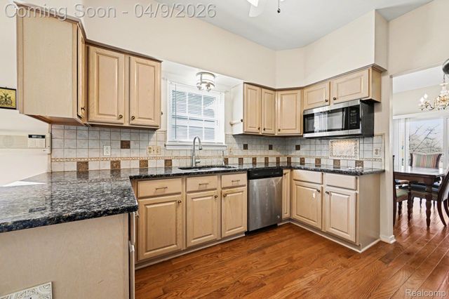 30949 Tanglewood Drive, Novi, MI 48377