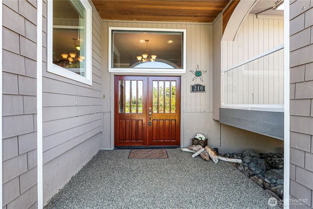210 Champion Street, Steilacoom, WA 98388