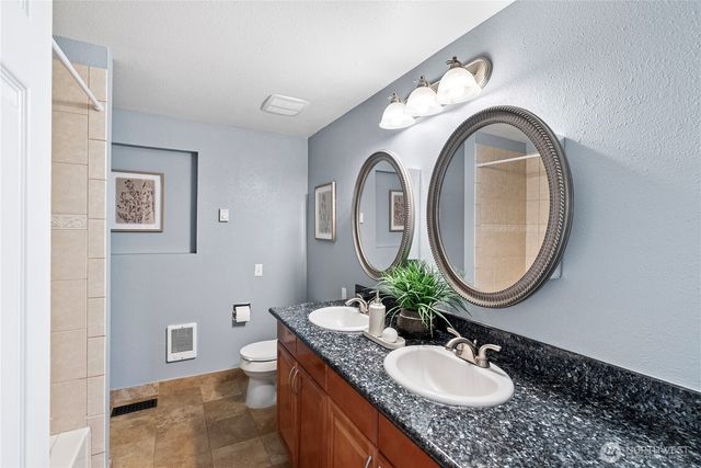 210 Champion Street, Steilacoom, WA 98388