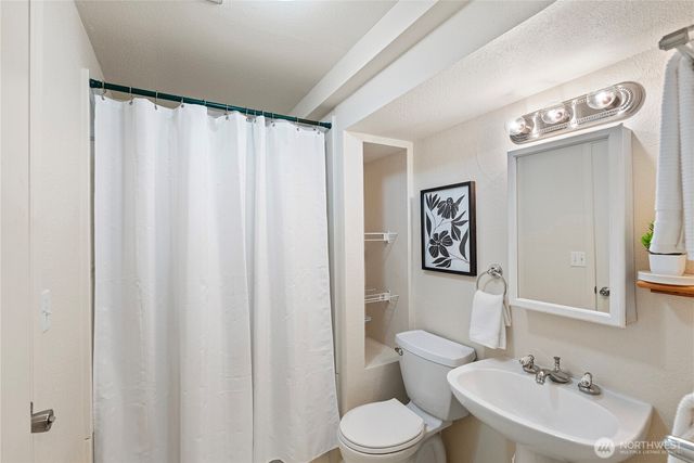 210 Champion Street, Steilacoom, WA 98388