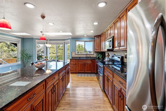 210 Champion Street, Steilacoom, WA 98388