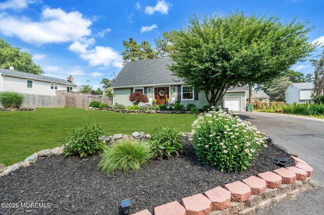 1309 Seaman Avenue, Beachwood, NJ 08722