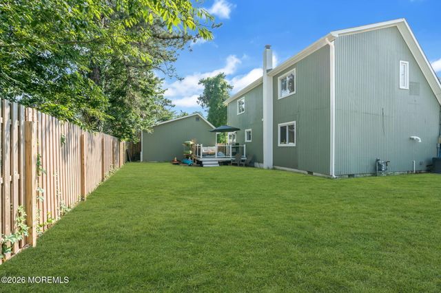 1309 Seaman Avenue, Beachwood, NJ 08722