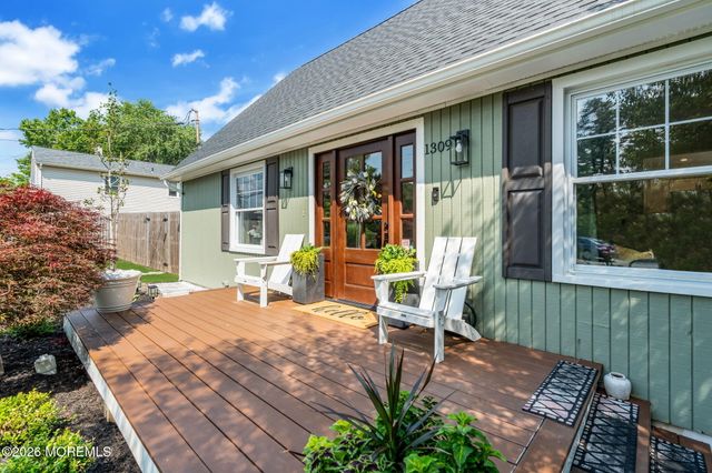 1309 Seaman Avenue, Beachwood, NJ 08722