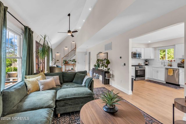 1309 Seaman Avenue, Beachwood, NJ 08722