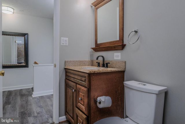 827 N SHENANDOAH AVE, Front Royal, VA 22630