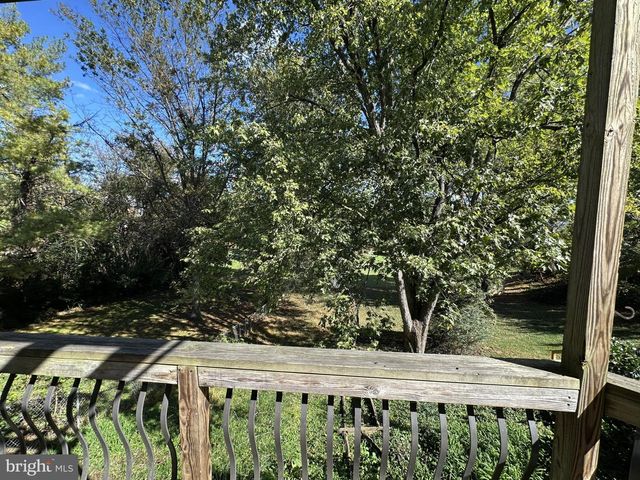 827 N SHENANDOAH AVE, Front Royal, VA 22630
