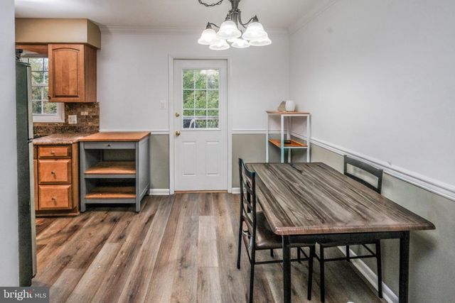 827 N SHENANDOAH AVE, Front Royal, VA 22630