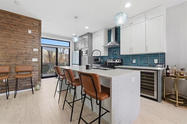 1250 Breuer Mews, Atlanta, GA 30318