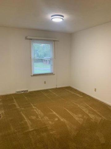 94 Carrol Ann Avenue, Pleasureville, KY 40057