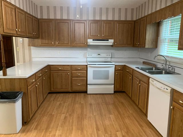 94 Carrol Ann Avenue, Pleasureville, KY 40057