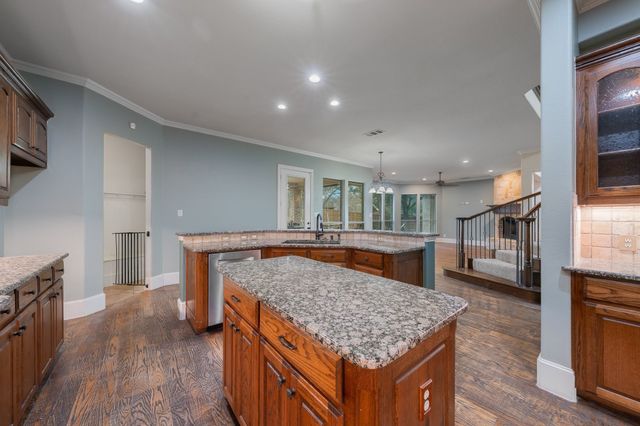 109 Meadowlands Drive, Denton, TX 76210