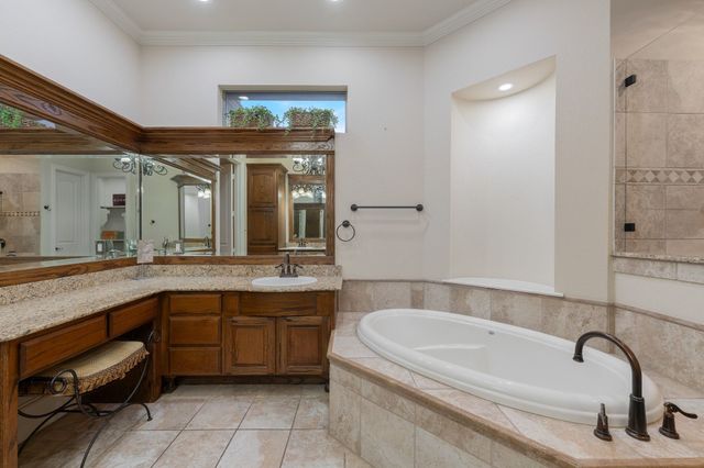 109 Meadowlands Drive, Denton, TX 76210