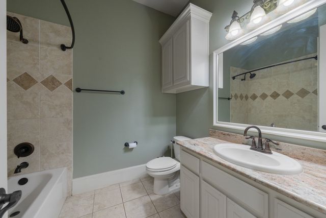 109 Meadowlands Drive, Denton, TX 76210