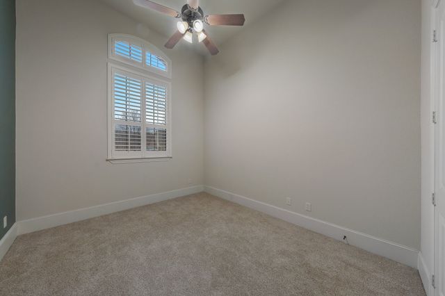 109 Meadowlands Drive, Denton, TX 76210