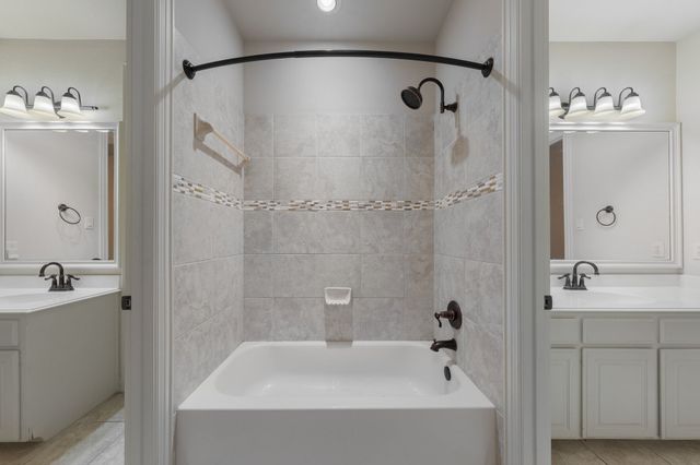 109 Meadowlands Drive, Denton, TX 76210