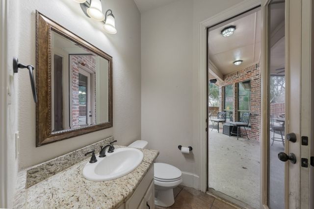 109 Meadowlands Drive, Denton, TX 76210