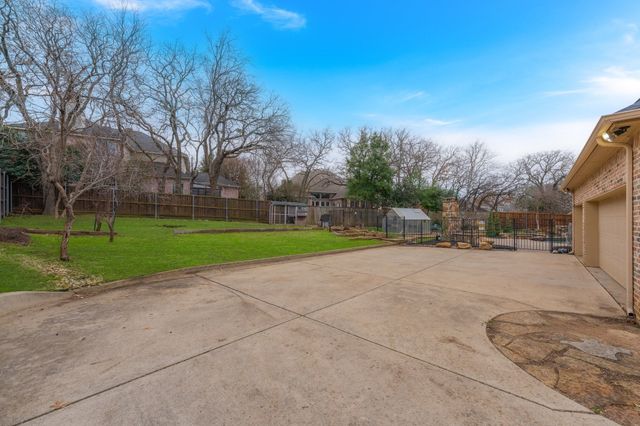 109 Meadowlands Drive, Denton, TX 76210