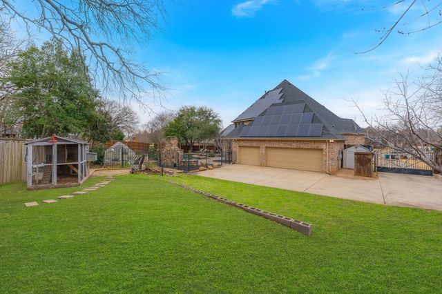 109 Meadowlands Drive, Denton, TX 76210