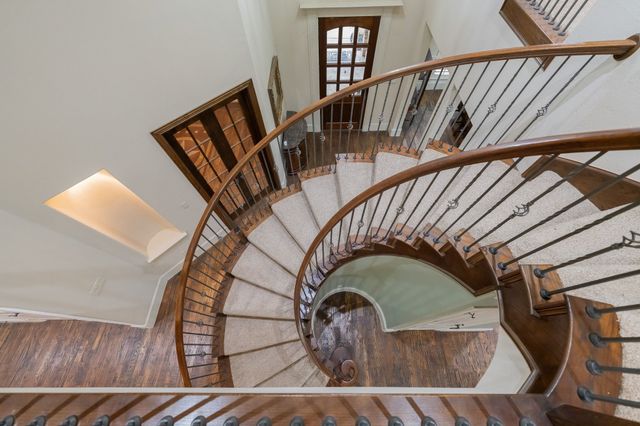 109 Meadowlands Drive, Denton, TX 76210