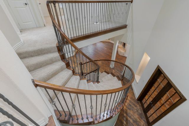 109 Meadowlands Drive, Denton, TX 76210