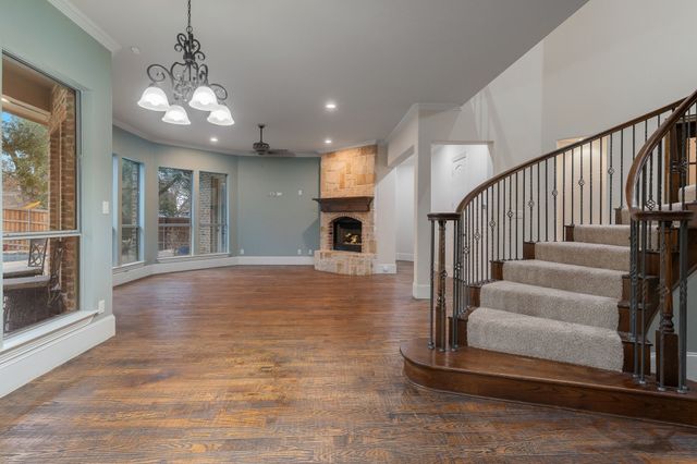 109 Meadowlands Drive, Denton, TX 76210