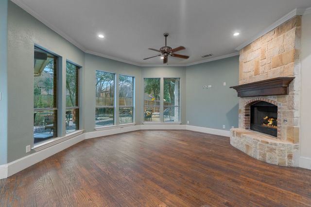 109 Meadowlands Drive, Denton, TX 76210