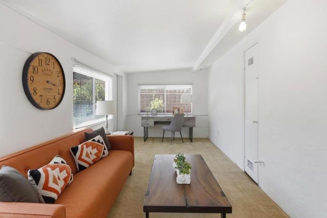 421 Burgoyne Street, Mountain View, CA 94043