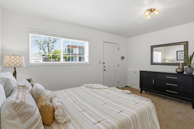 421 Burgoyne Street, Mountain View, CA 94043