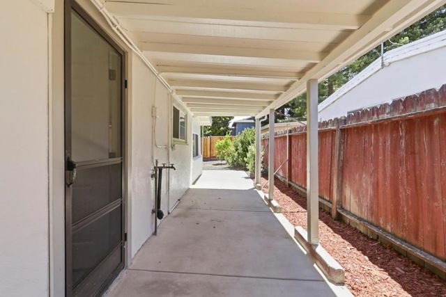 421 Burgoyne Street, Mountain View, CA 94043