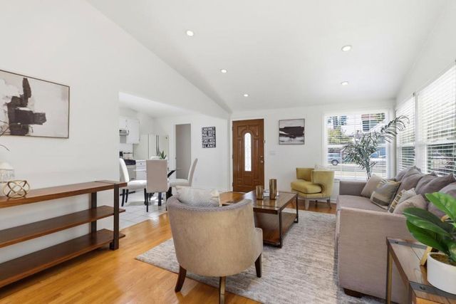421 Burgoyne Street, Mountain View, CA 94043
