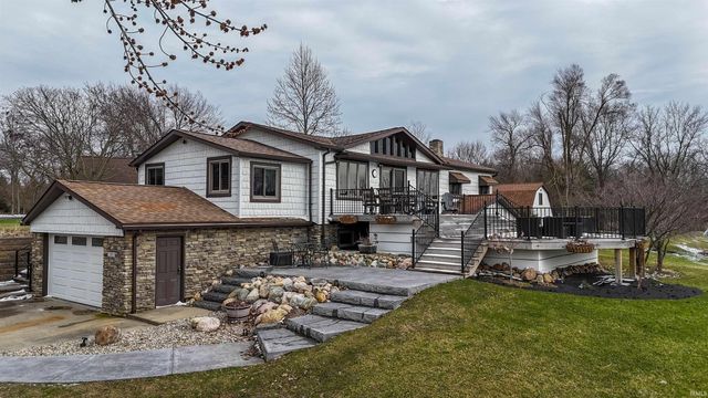255 Lane 220 Lake Gage, Angola, IN 46703