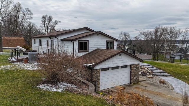 255 Lane 220 Lake Gage, Angola, IN 46703