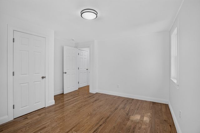 46 Richardson, Lowell, MA 01850