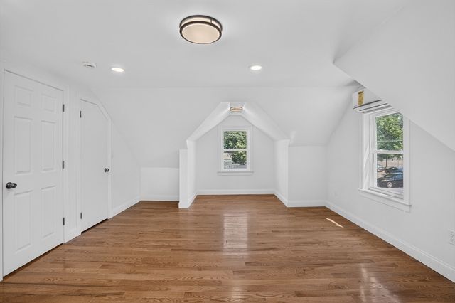 46 Richardson, Lowell, MA 01850