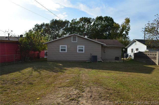 2125 S Main Street, Sapulpa, OK 74066