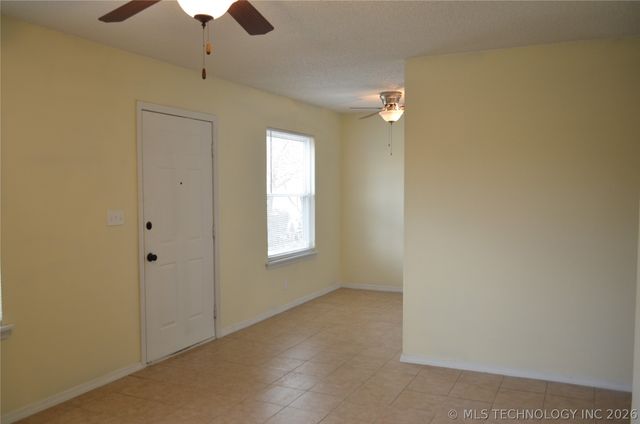 2125 S Main Street, Sapulpa, OK 74066