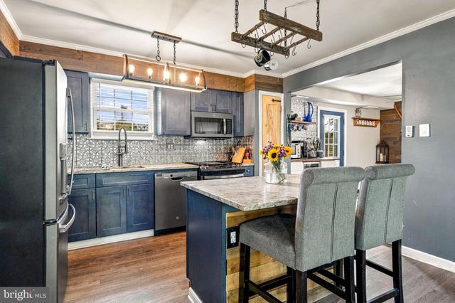 169 BARNSBURY RD, Langhorne, PA 19047