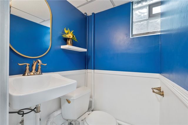 449 Thompsonville Rd, Peters Twp, PA 15317