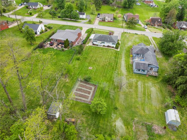 449 Thompsonville Rd, Peters Twp, PA 15317