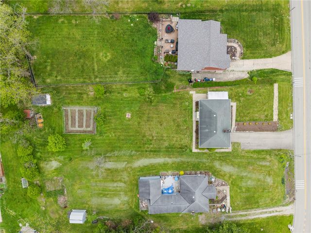 449 Thompsonville Rd, Peters Twp, PA 15317