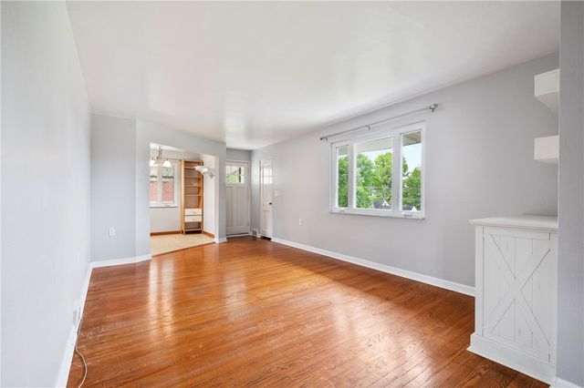 449 Thompsonville Rd, Peters Twp, PA 15317