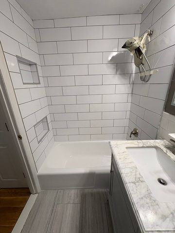 10 Coffey St 14, Boston, MA 02122