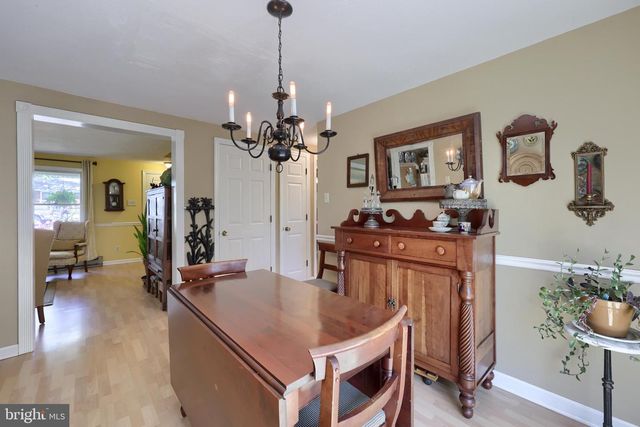 2202 HERSHEY AVE, East Petersburg, PA 17520