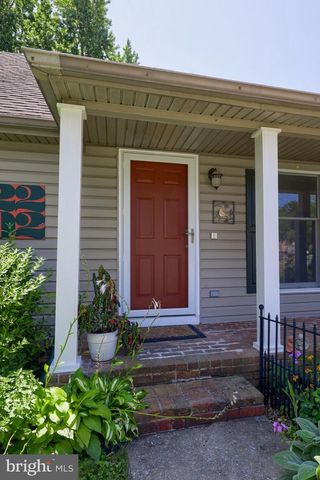 2202 HERSHEY AVE, East Petersburg, PA 17520