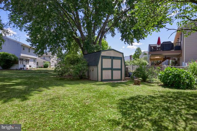 2202 HERSHEY AVE, East Petersburg, PA 17520