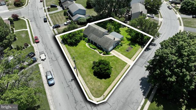 2202 HERSHEY AVE, East Petersburg, PA 17520