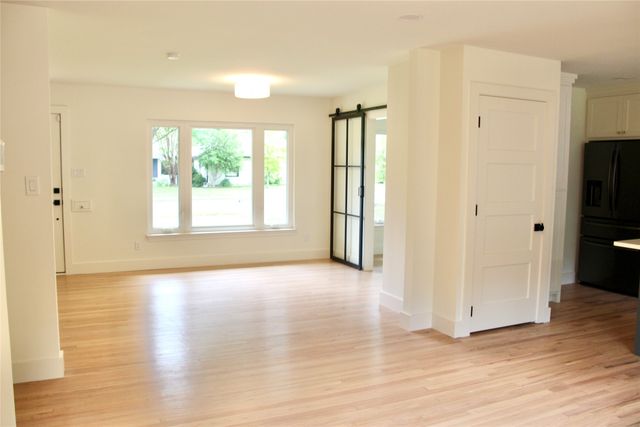 6335 Monticello Avenue, Dallas, TX 75214